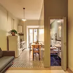 Trastevere San Cosimato Vintage روما